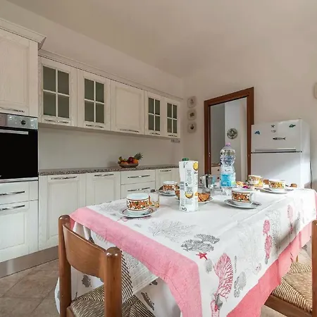 Detached With Garden In Stintino *