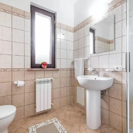 Villa Detached With Garden In Stintino *