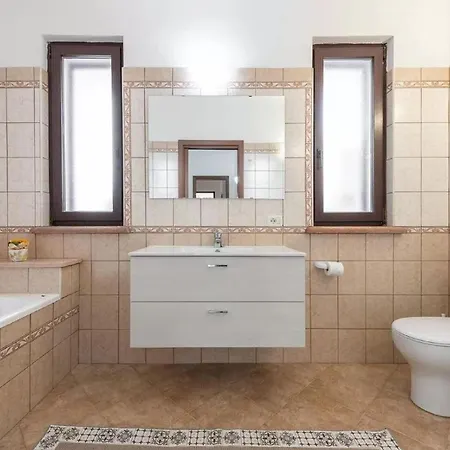 Villa Detached With Garden In Stintino *