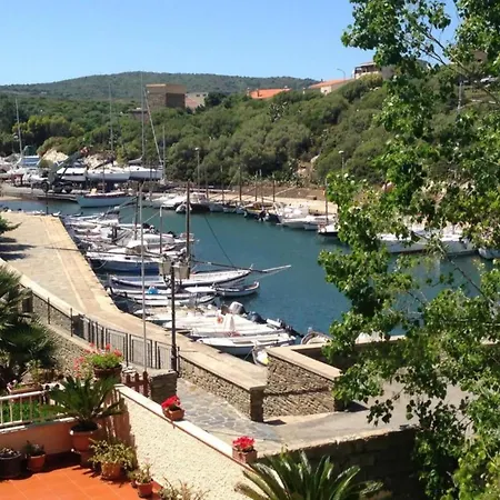 Detached With Garden In Stintino * Punta de su Torrione